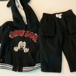Mickey outfit